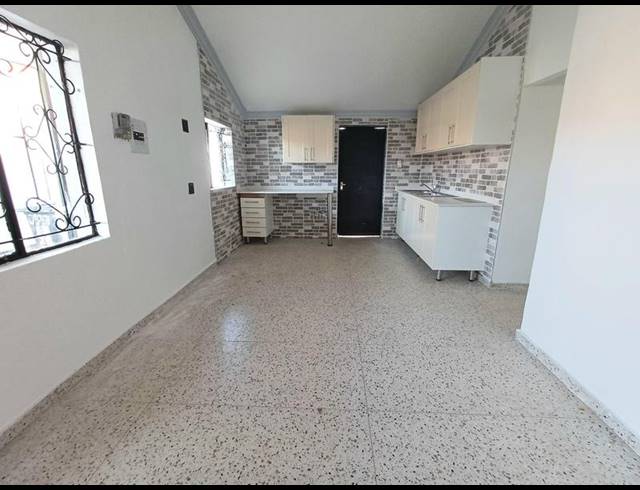 3 BEDROOM PROPERTY TO RENT IN LAUDIUM